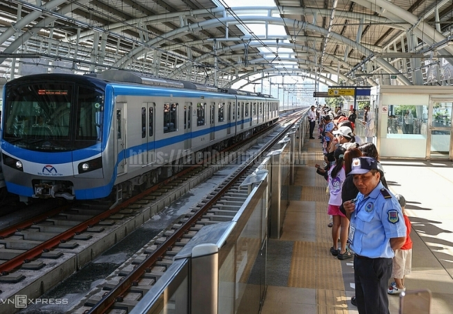 Thep-ong-dap-ung-tieu-chuan-phong-chay-chua-chay-cho-nha-ga-metro