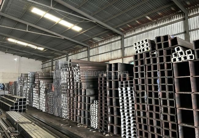 Thép hộp – vật liệu chủ lực của kết cấu mái vòm