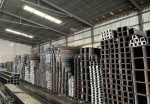 Thép hộp chữ nhật – Giải pháp bền vững cho nhà chờ xe buýt