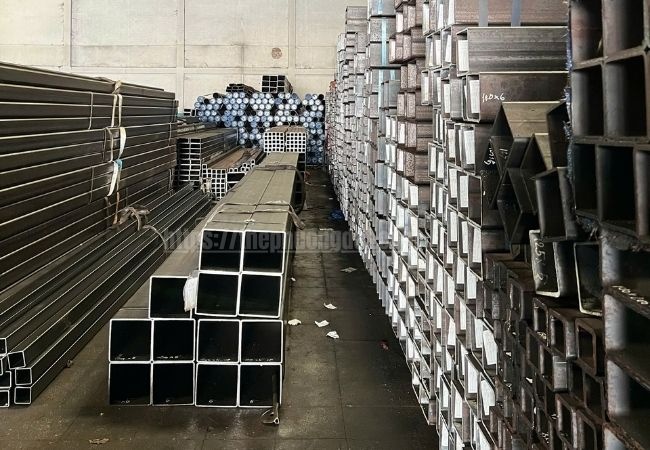 Vì sao thép hộp vuông đen vẫn được ưa chuộng hiện nay?