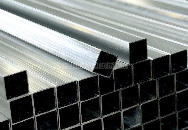 Xây nhà bằng thép hộp mạ kẽm: Tiết kiệm 40% chi phí so với bê tông cốt thép